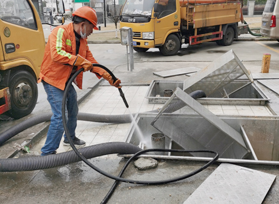 绥芬河隔油池清理